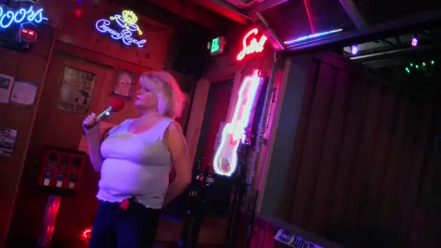 Live Sunday and Wednesday 8-12 Morrison Holiday Bar  on 16-Jul-25-21:34:03