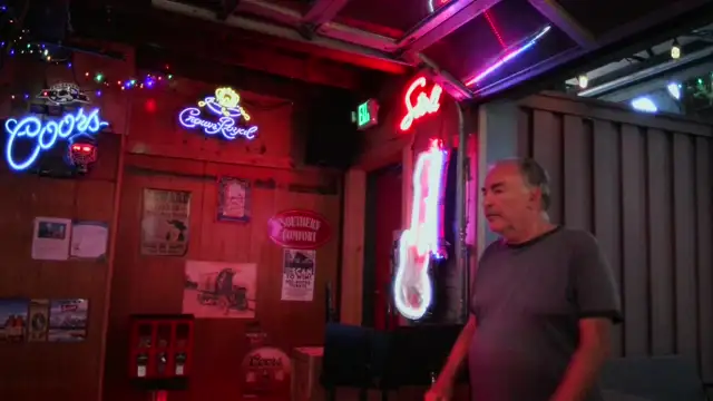 Live Sunday and Wednesday 8-12 Morrison Holiday Bar  on 20-Jul-25-20:03:18