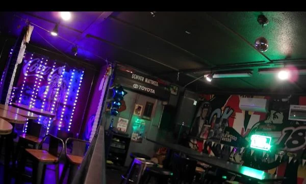 Live Tuesdays 9-1 on 29-Jul-25-21:00:49