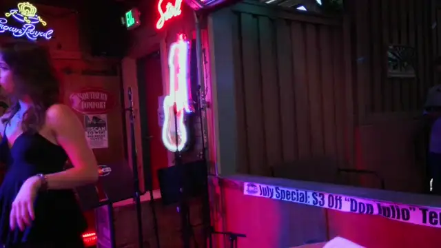 Live Sunday and Wednesday 8-12 Morrison Holiday Bar  on 30-Jul-25-19:59:42