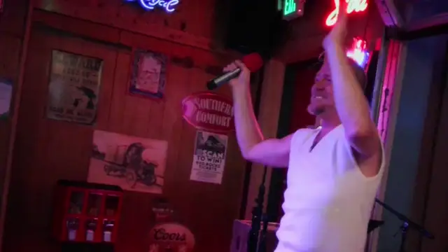 Live Sunday and Wednesday 8-12 Morrison Holiday Bar  on 24-Aug-25-20:12:58