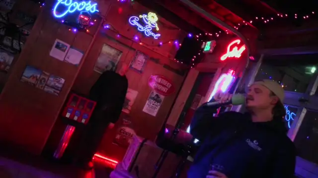 Live Sunday and Wednesday 8-12 Morrison Holiday Bar  on 22-Oct-25-20:22:24