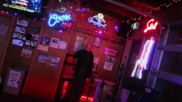 Live Sunday and Wednesday 8-12 Morrison Holiday Bar  on 29-Oct-25-20:06:25