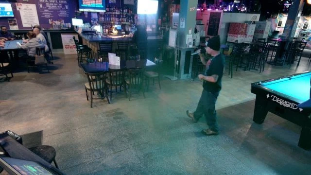 Live Wednesday through Saturday 9-1 with the Metro Best Karaoke  with Mile High Karaoke  on 03-Dec-25-21:06:08